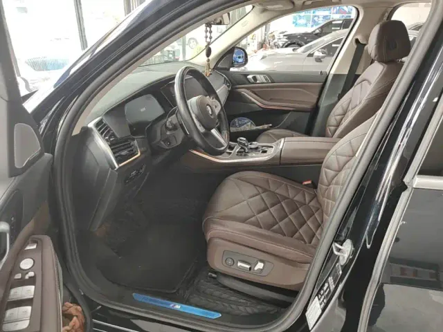 BMW X5 — Фото автомобиля 14