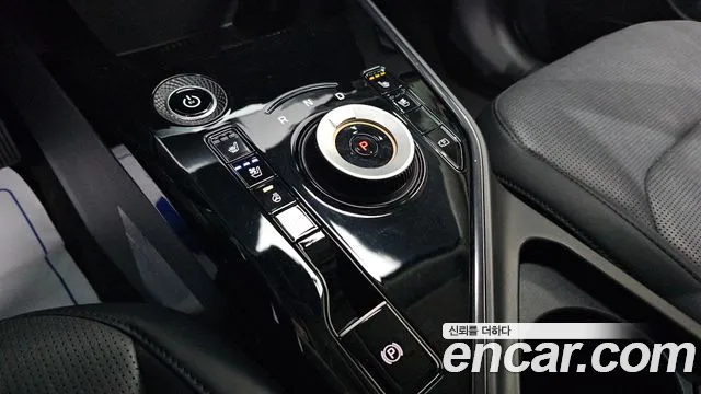 Kia Niro — Фото автомобиля 9