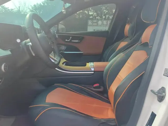 Mercedes-Benz C-Class — Фото автомобиля 6