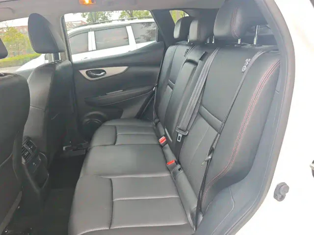 Nissan Qashqai — Фото автомобиля 12