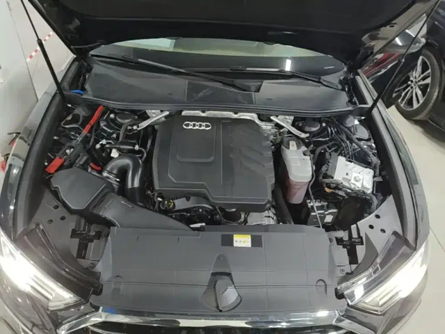 Audi A6L — Фото автомобиля 16