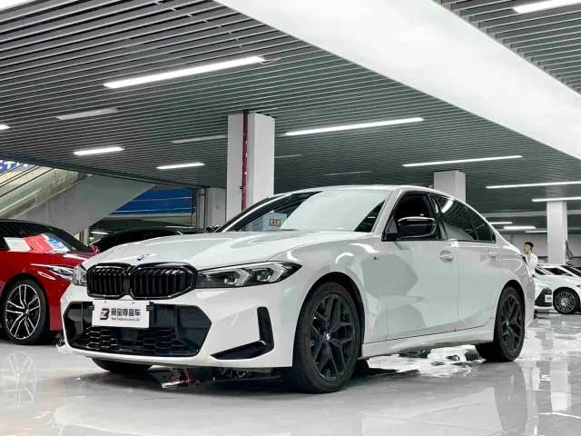 Фотография автомобиля — BMW 3 Series