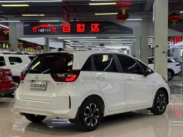 Honda Fit — Фото автомобиля 2