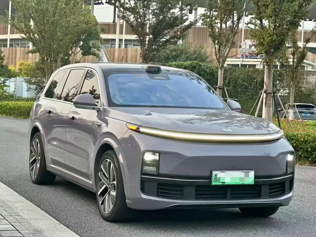 Li Auto L9 — Фото автомобиля 3