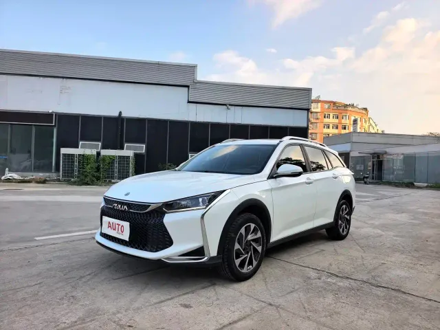 Фотография автомобиля — Dongfeng Yixuan GS
