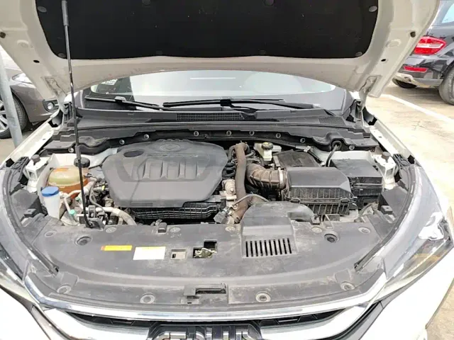 Dongfeng Yixuan — Фото автомобиля 19