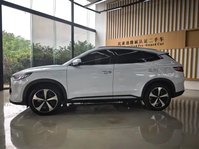 BYD Song PLUS — Фото автомобиля 3
