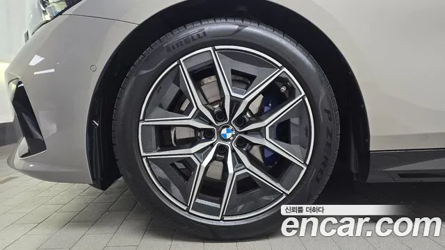 BMW 5-Series — Фото автомобиля 5