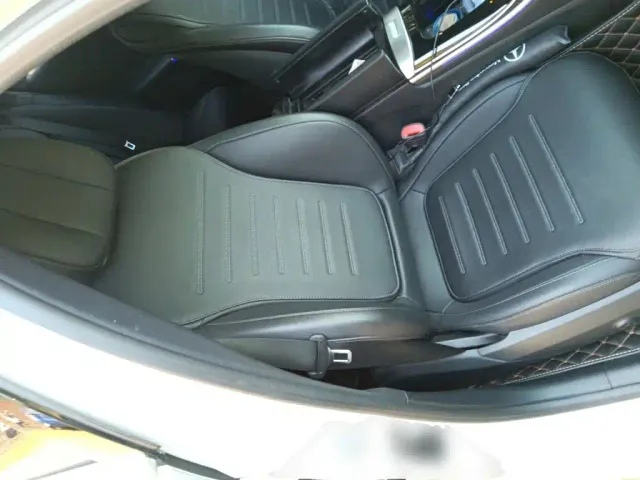 Mercedes-Benz C-Class — Фото автомобиля 16