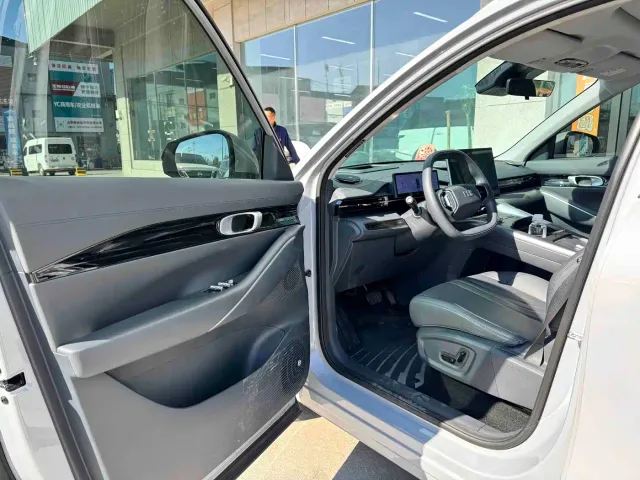 Geely Galaxy E5 — Фото автомобиля 4
