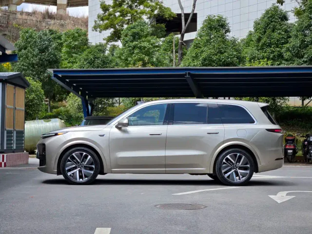 Li Auto L9 — Фото автомобиля 3