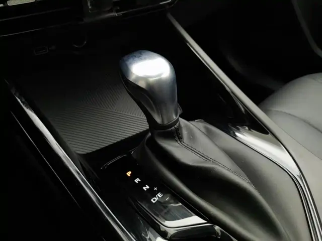 Roewe i5 — Фото автомобиля 13