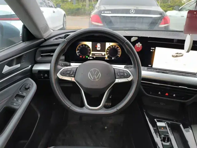 Volkswagen Lamando — Фото автомобиля 10