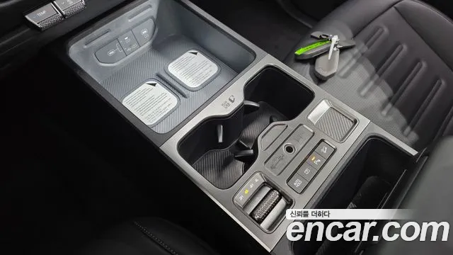Kia Tasman Tasman 2.5T Бензин 4WD — Фото автомобиля 16