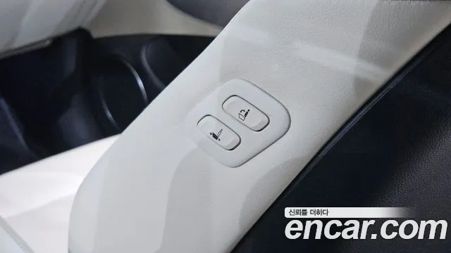 Genesis GV70 Electrified — Фото автомобиля 26