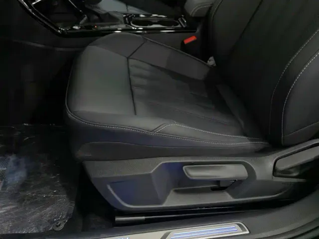 Volkswagen Passat — Фото автомобиля 20