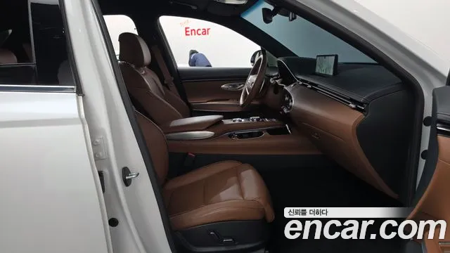 Genesis GV70 — Фото автомобиля 16