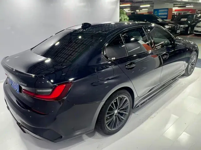 BMW 3 Series — Фото автомобиля 4