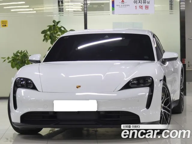 Фотография автомобиля — Porsche Taycan