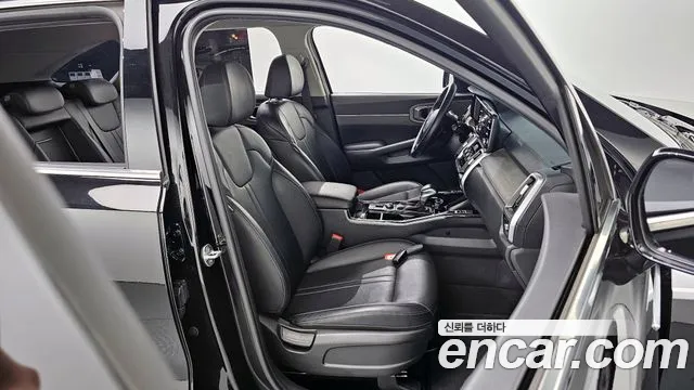 Kia Sorento Sorento 4-е поколение Бензин 2.5T 2WD — Фото автомобиля 12
