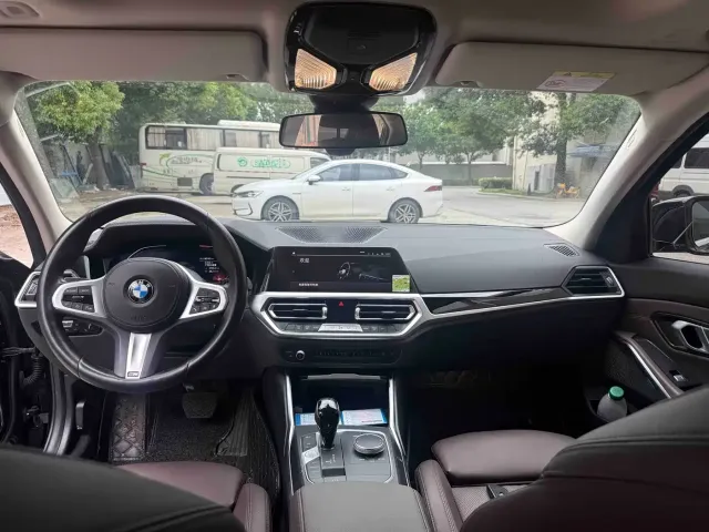 BMW BMW 3 Series 2022 320Li M Sport Package — Фото автомобиля 6