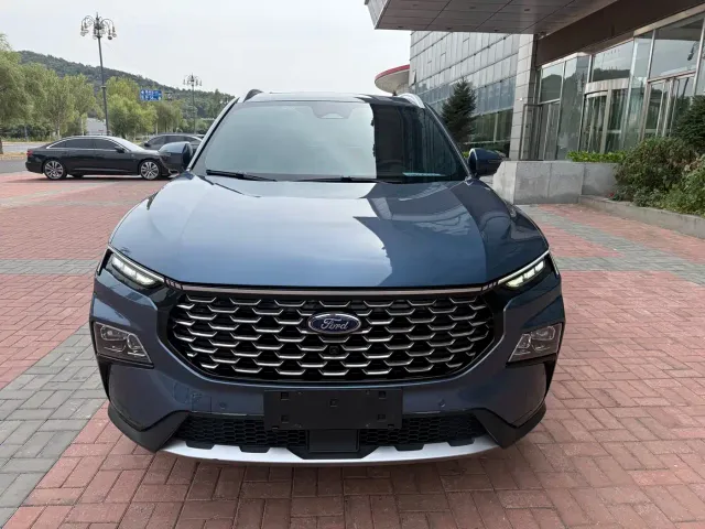 Ford Lingrui — Фото автомобиля 2