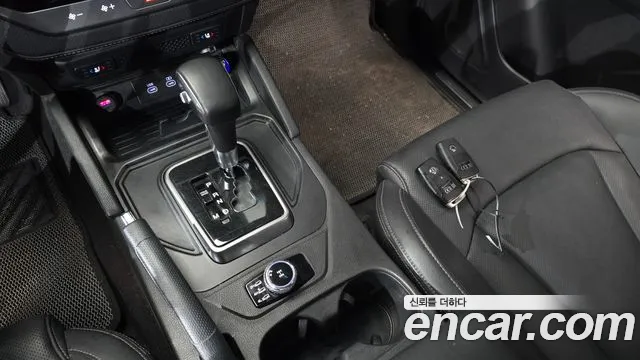 KG_Mobility_Ssangyong Rexton Новый Rexton Sport Khan Дизель 2.2 4WD — Фото автомобиля 9