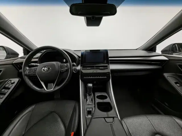 Toyota Avalon — Фото автомобиля 5
