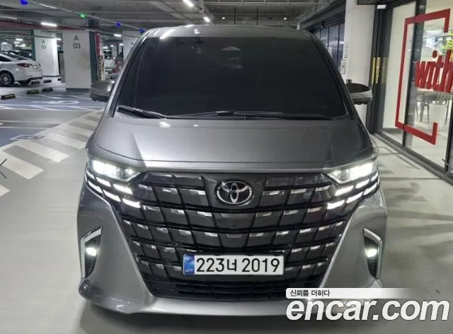 Фотография автомобиля — Toyota Alphard Generation 4