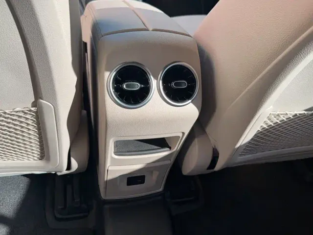 Mercedes-Benz EQB — Фото автомобиля 14