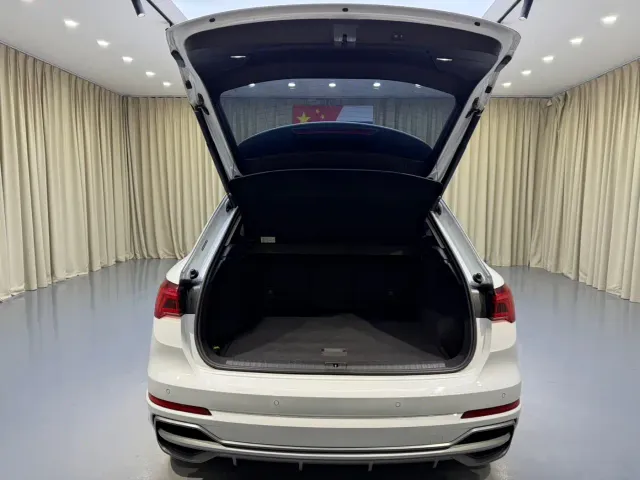 Audi Q3 — Фото автомобиля 17