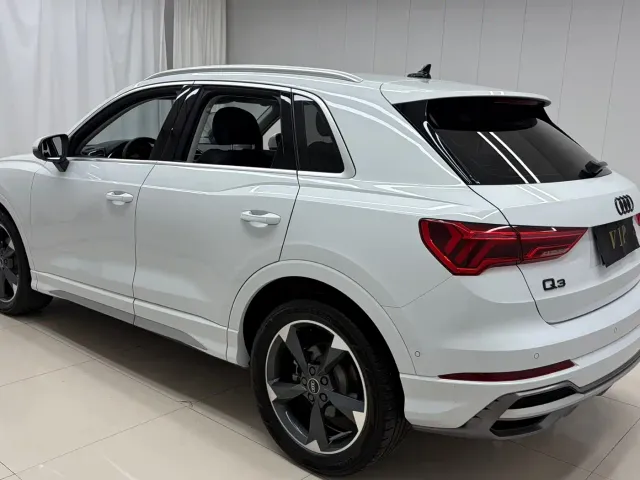 Audi Q3 — Фото автомобиля 6