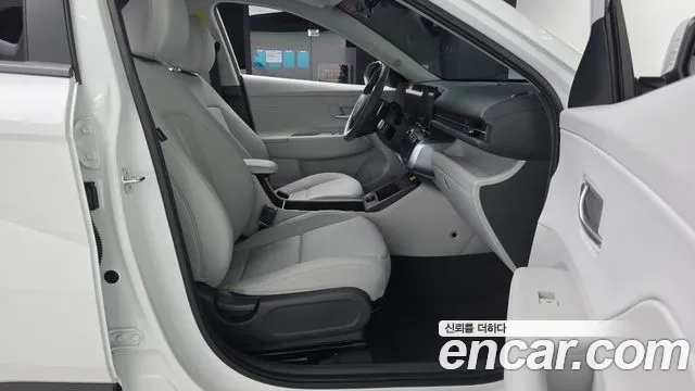 Hyundai Kona Kona (SX2) Бензин 1.6 турбо 2WD — Фото автомобиля 11