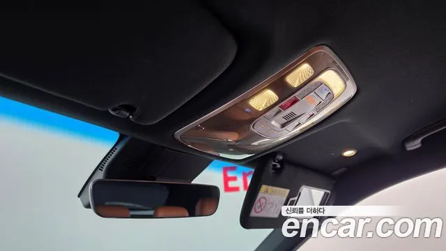 Genesis GV70 — Фото автомобиля 25