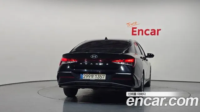 Hyundai AVANTE Новый Avante (CN7) — Фото автомобиля 4