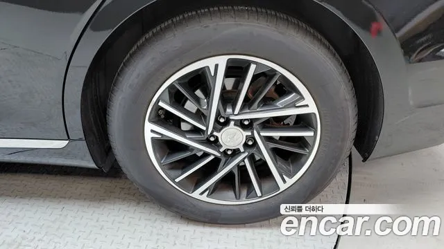 Hyundai Grandeur Новый Grandeur IG — Фото автомобиля 20