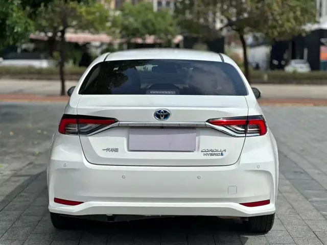 Toyota Corolla — Фото автомобиля 8