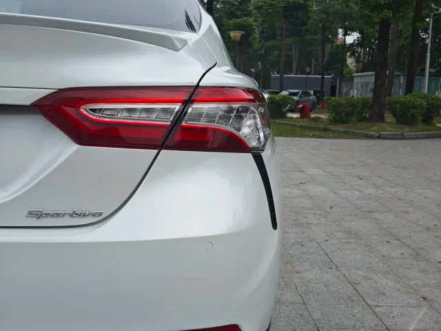 Toyota Camry — Фото автомобиля 9