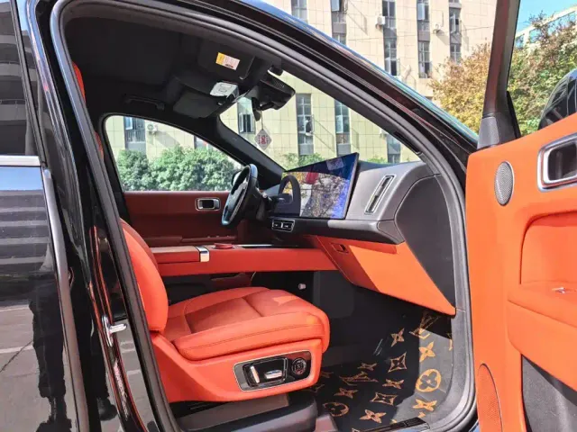 Li Auto Li L8 2024 Pro — Фото автомобиля 7