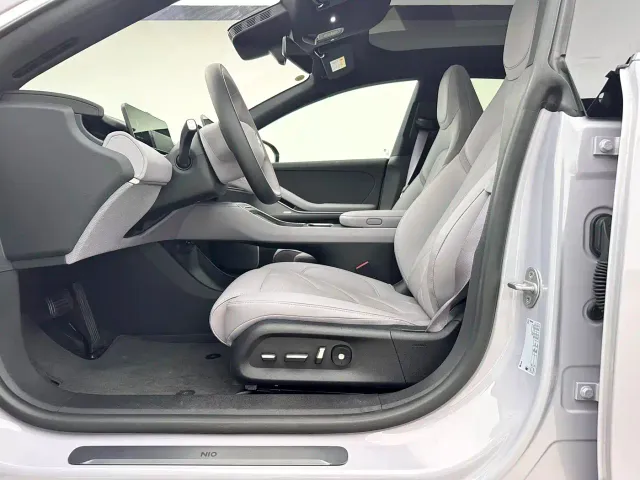 Nio ET5 Touring — Фото автомобиля 3