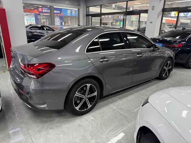 Mercedes-Benz A-Class — Фото автомобиля 7