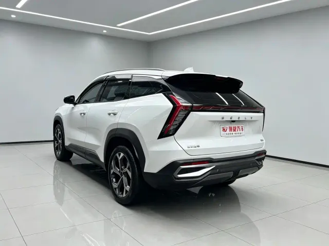 Geely Boyue L — Фото автомобиля 10