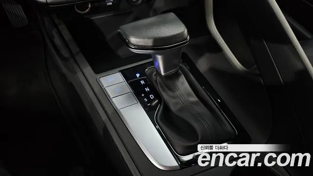 Hyundai Avante — Фото автомобиля 9