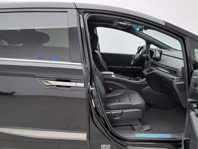 Honda Elysion — Фото автомобиля 23