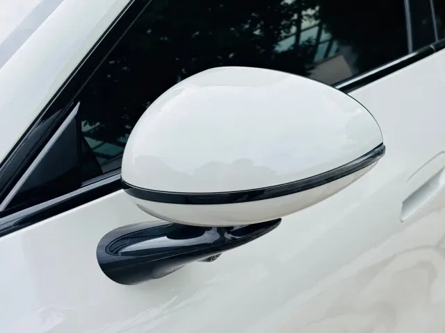 Xiaomi SU7 — Фото автомобиля 23