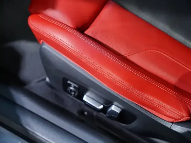 BMW M4 — Фото автомобиля 26