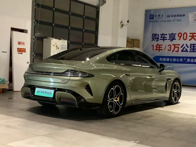 Xiaomi SU7 — Фото автомобиля 7