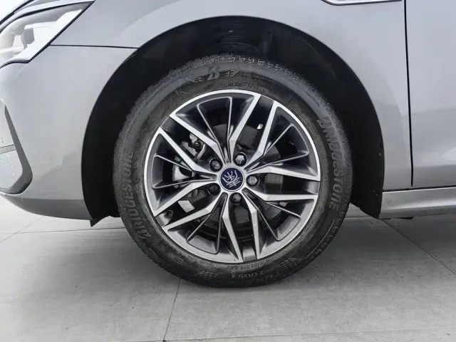 BYD Qin PLUS — Фото автомобиля 17