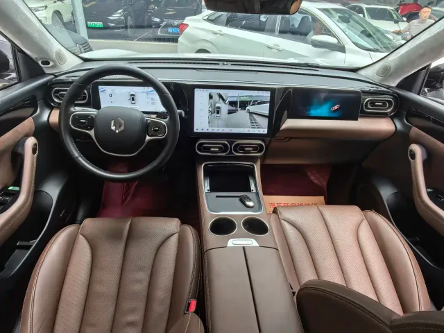 Leapmotor C11 — Фото автомобиля 9