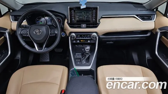 Toyota RAV4 — Фото автомобиля 7